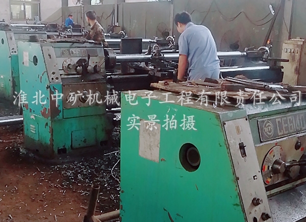 生產(chǎn)車間.車床.27SiMn無縫調(diào)質(zhì)鋼管庫存